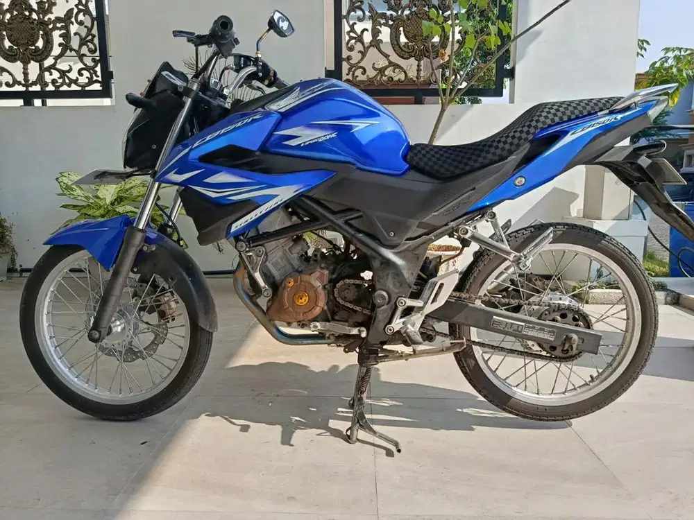 Di jual karena mau ganti