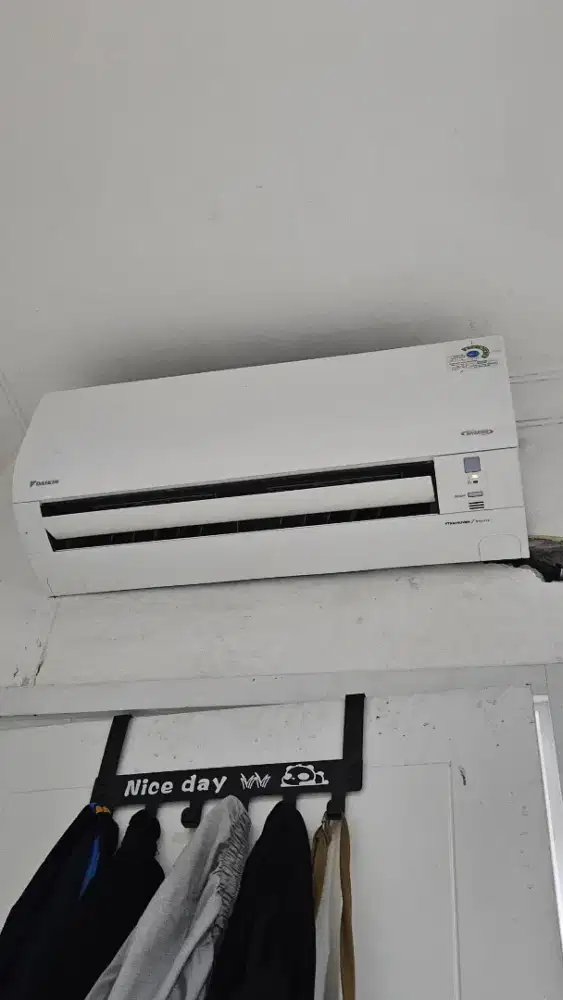 Ac Daikin Inverter 1/2 PK