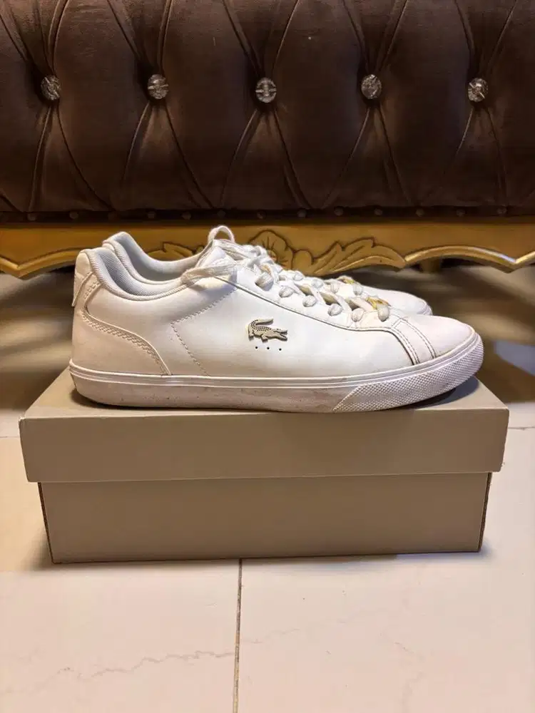 Sepatu Lacoste Lerond Pro