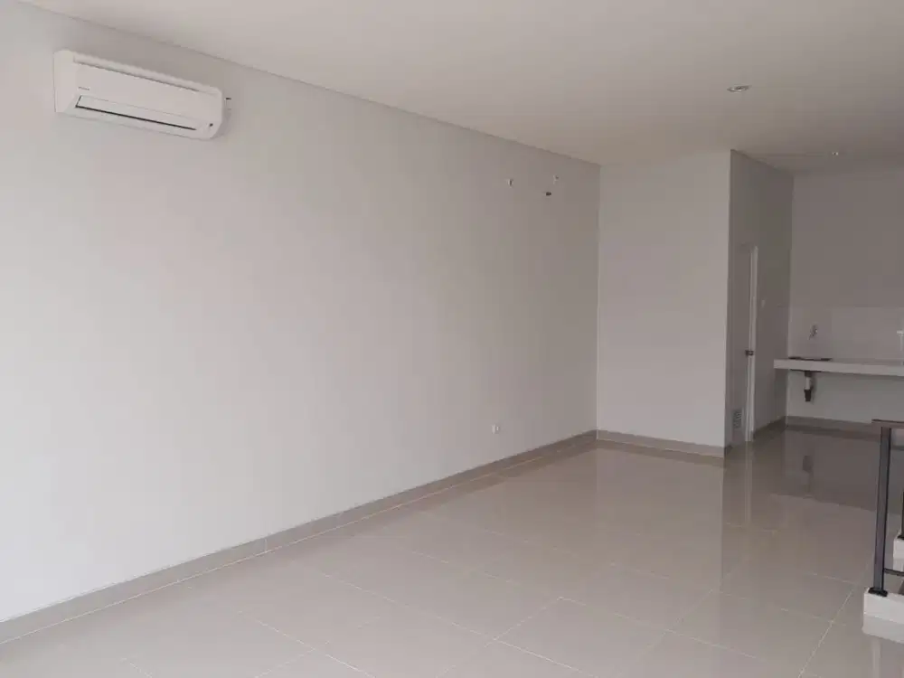 DISEWAKAN MURAH RUKO ILLAGO GADING SERPONG DENGAN 2 LANTAI DI TANGERANG SELATAN