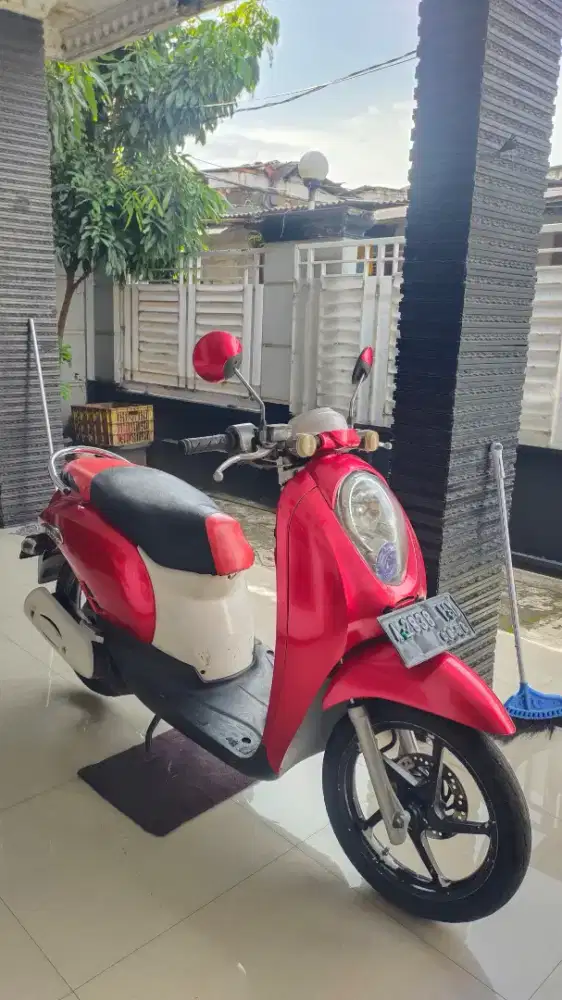 scoopy 2011 pajak hidup