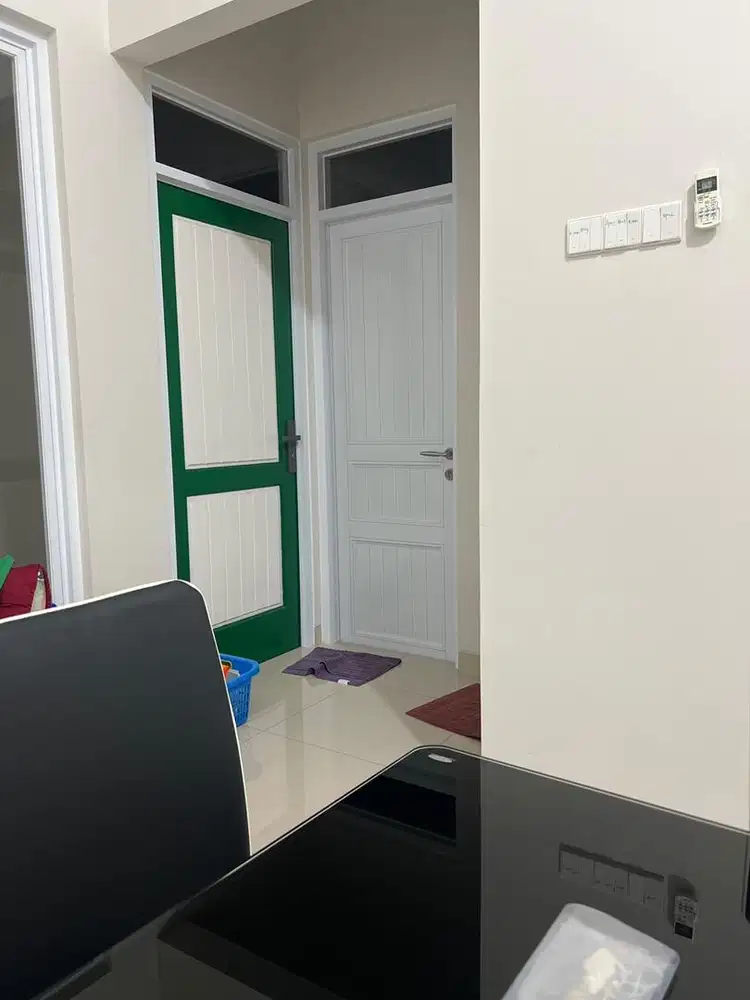 Cari Asisten Rumah Tangga Wanita untuk rmh pribadi, menetap.