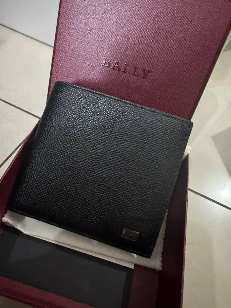Dompet Bally Hitam