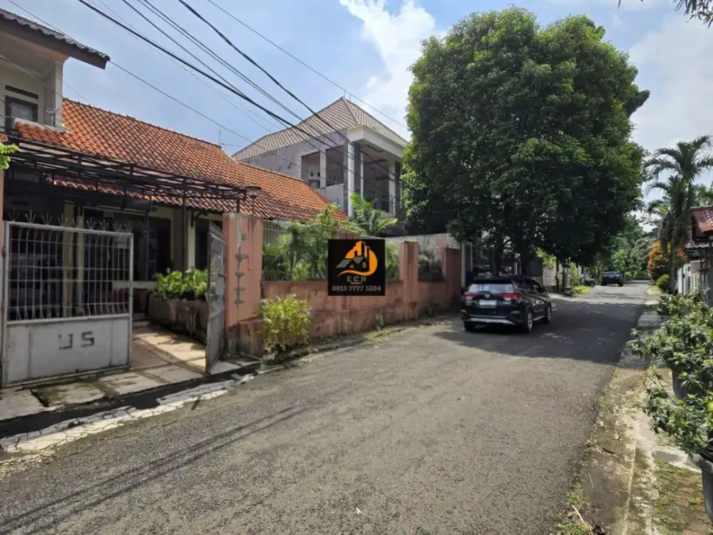 TP84.Rumah Lama Hitung Tanah Dalam Komplek Duren Sawit Jakarta Timur