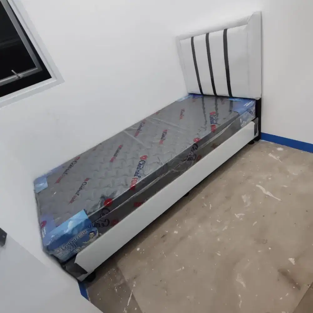 PAKER DIPAN + KASUR BUSA CENTRAL FOAM TEBEL 20 CM