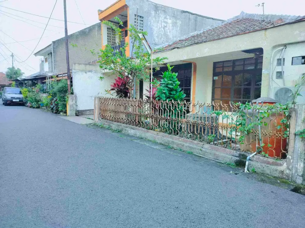 RUMAH TENGAH KOTA DIBAWAH HARGA NJOP DEKAT TOL BUBAT