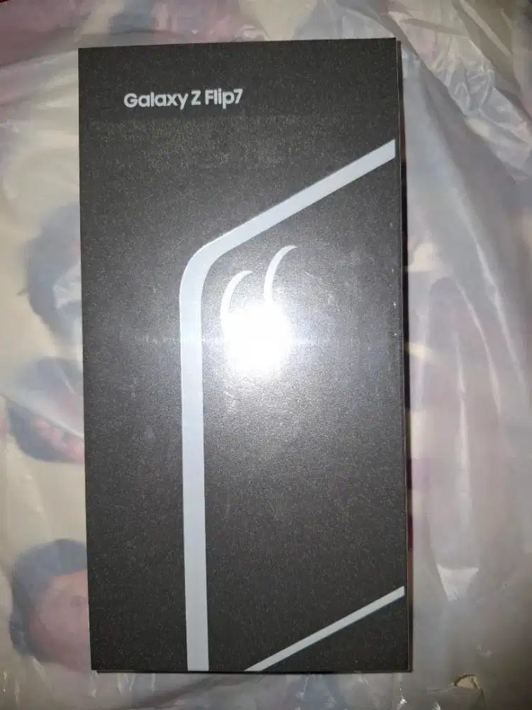 DIJUAL SAMSUNG Z FLIP 7 12/256 GB