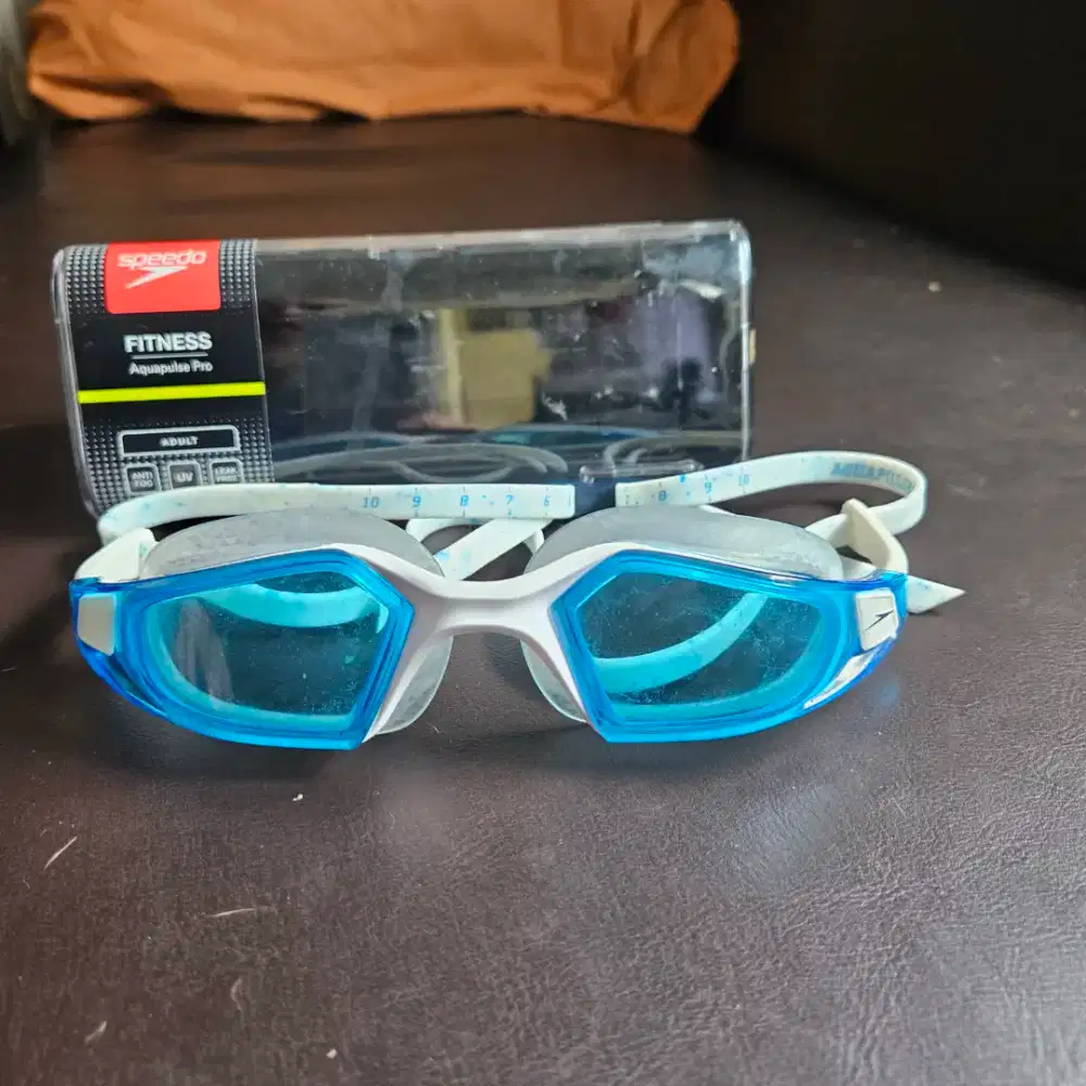 Google Speedo Original