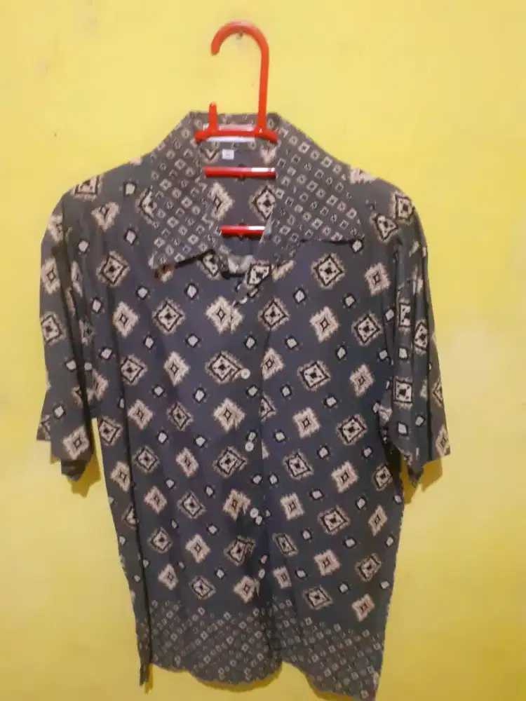 Dijual baju batik merk Marcopolo ukuran XL