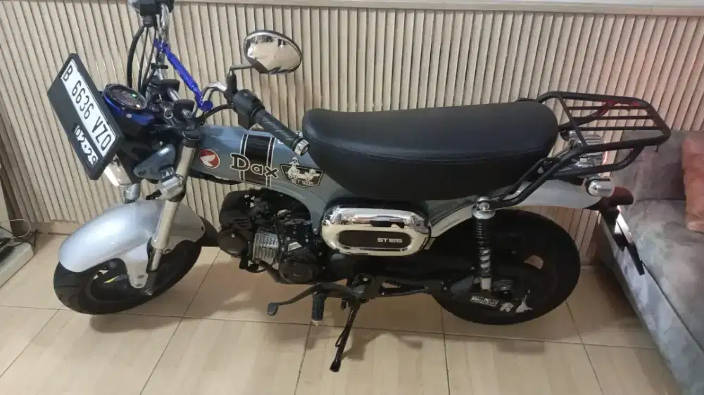 HONDA DAX ST 125cc GREESS ISTIMEWA