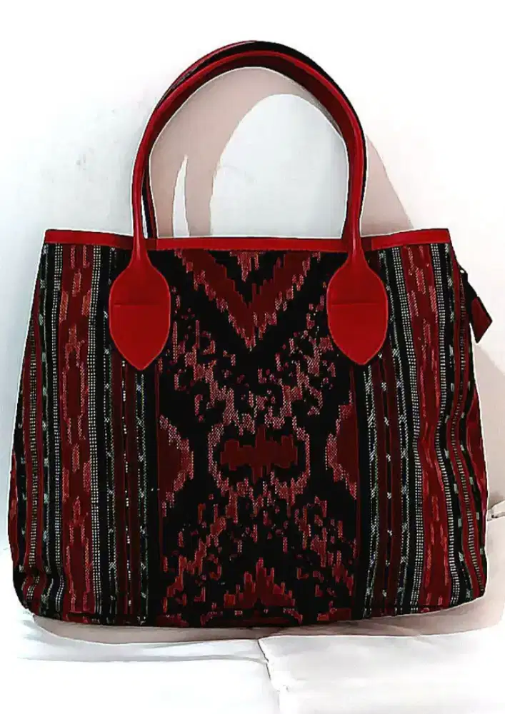 Tas tenun ikat Sumba (Nusa Tenggara Timur) new