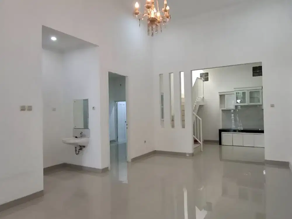 RUMAH BAGUS MURAH 1,5 LANTAI RANGKA BAJA RINGAN SIAPHUNI KOTA WISATA CIBUBUR JAKARTA TIMUR