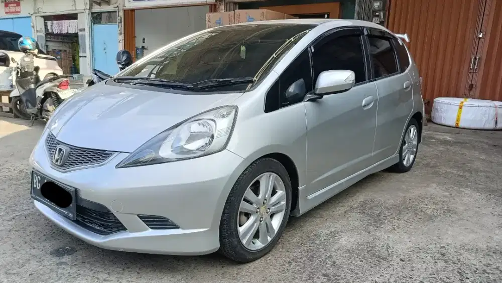 Honda Jazz RS matic 2011