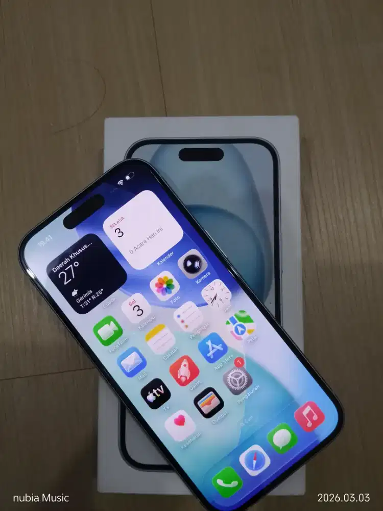 iPhone 15 blue 128GB garansi resmi sampai Januari 2027