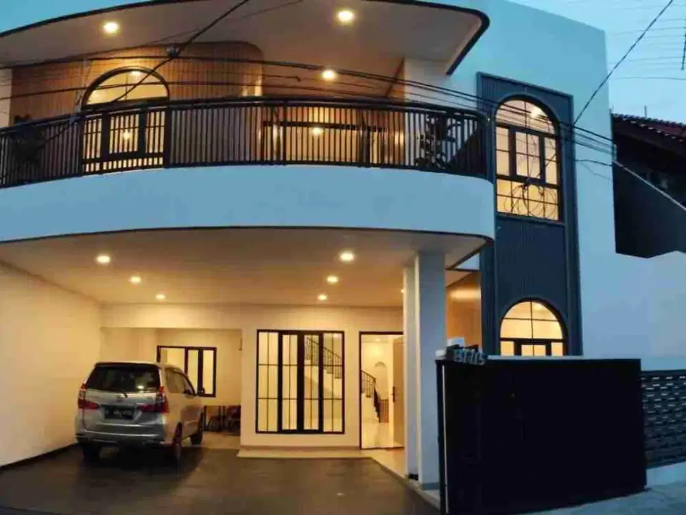 FOR SALE Rumah Baru 3 Lantai di Ampera Raya – Dalam Kompleks Eksklusif