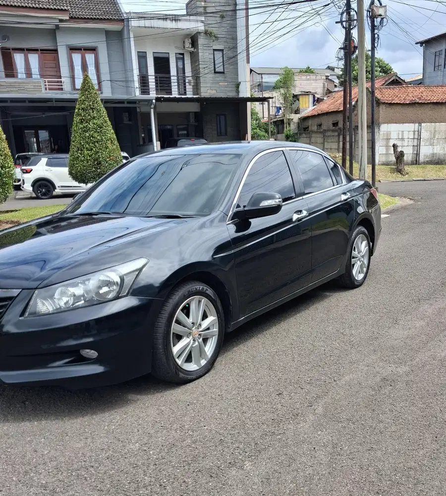 Honda Accord 2011 Bensin