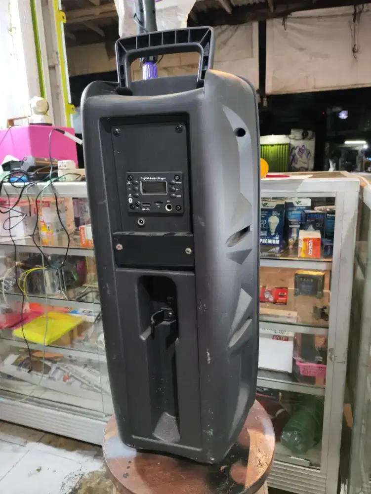 SPEAKER PORTABLE BISA BATERAI BISA COLOK LISTRIK