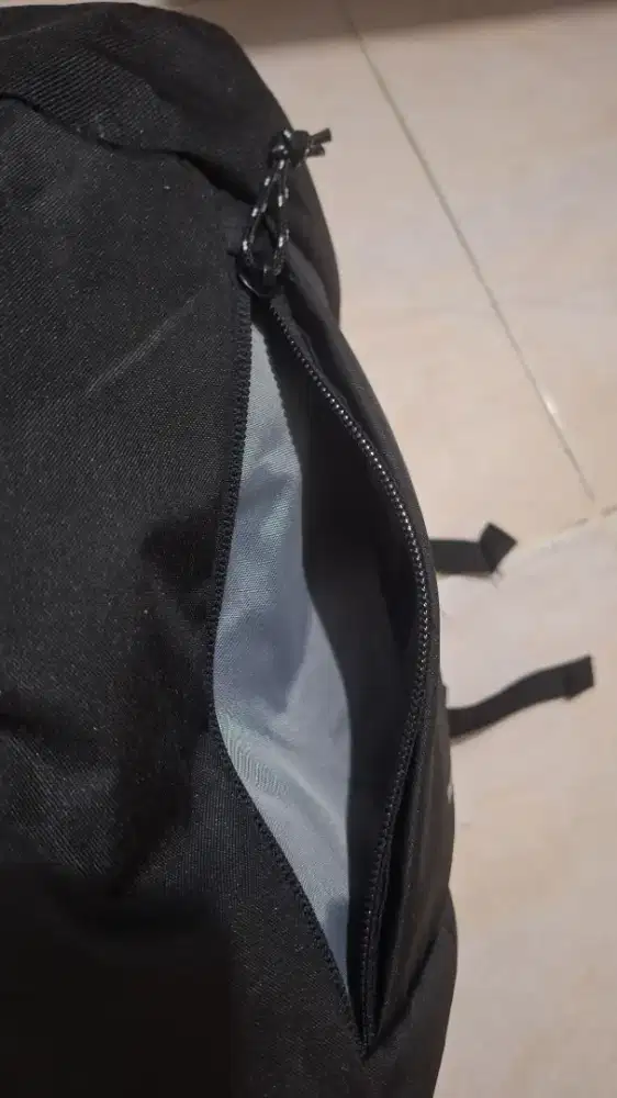 Tas Ransel 10L original DECATHLON QUECHUA