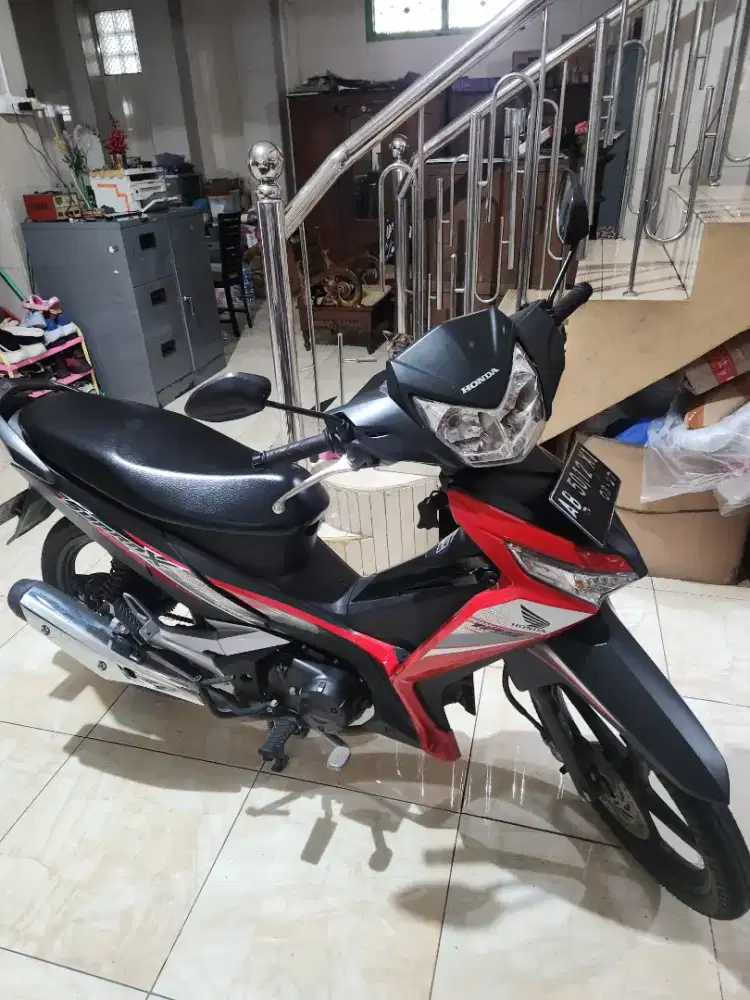 Supra 125 cw f1 merah hitam 2022 low km gbm bisa tunai atau kredit