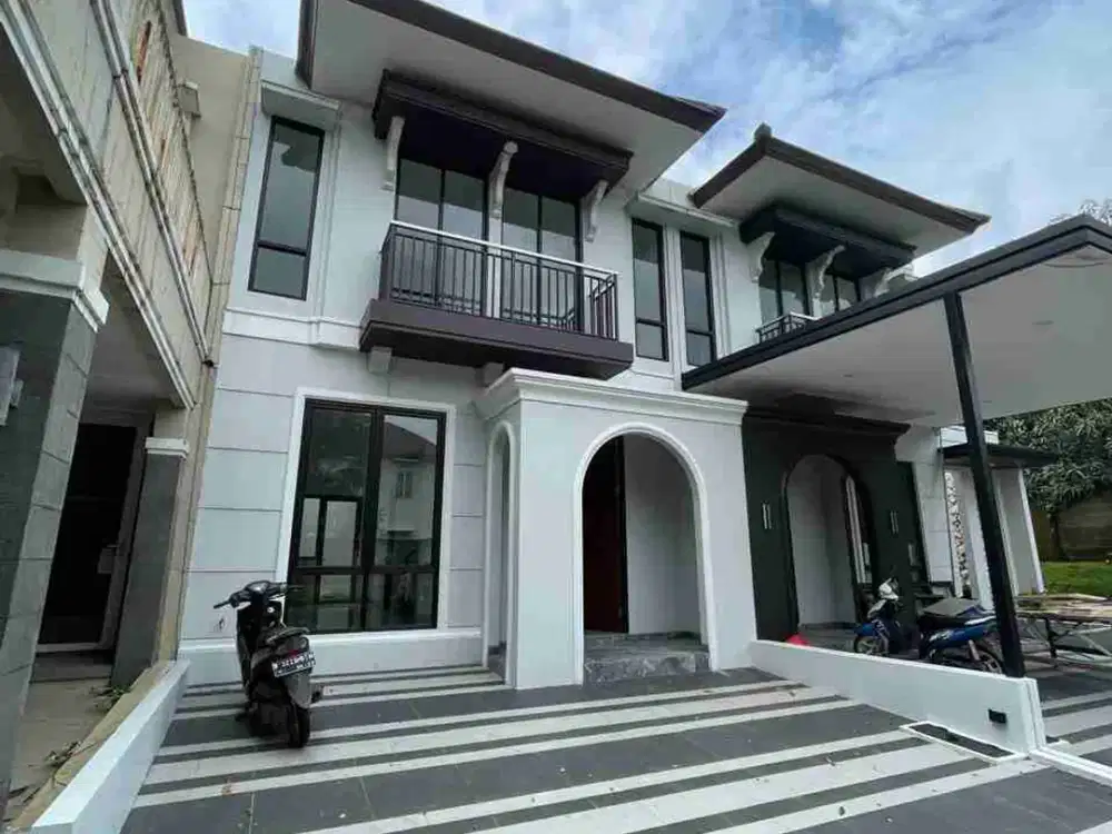 FOR SALE – KOTA WISATA CIBUBUR
RUMAH BRAND NEW • 2 LANTAI • SIAP HUNI