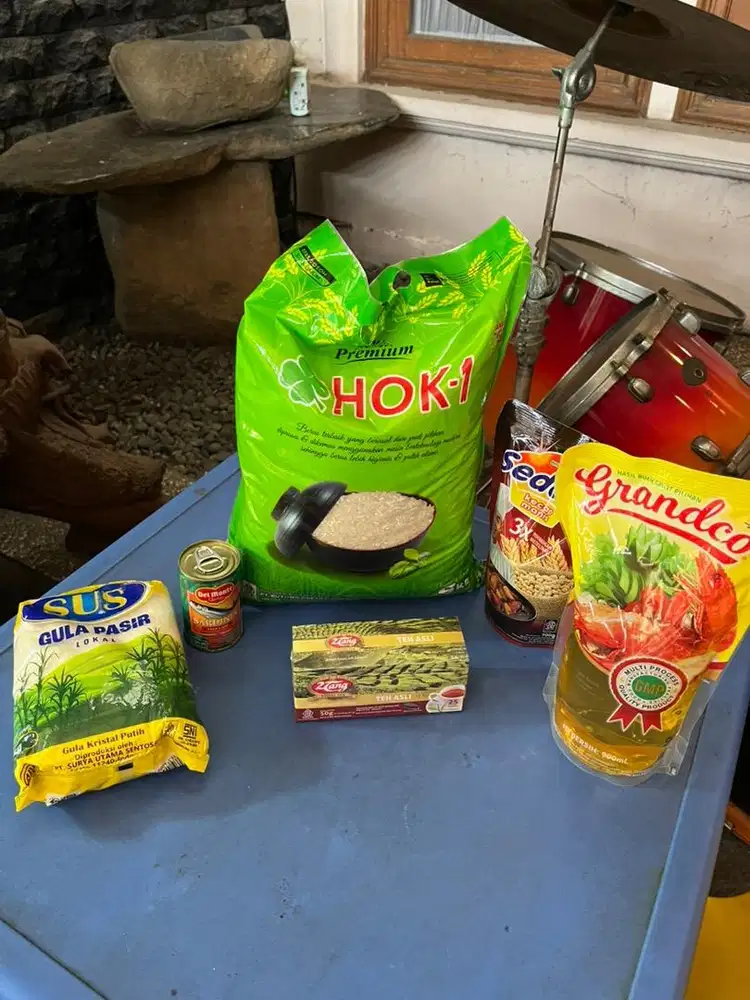 Paket sembako murah