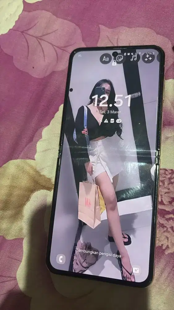 Samsung galaxy Z Flip4