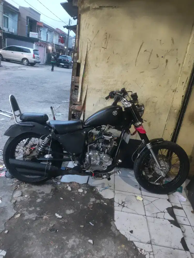 Custom bomber scorpio 2004