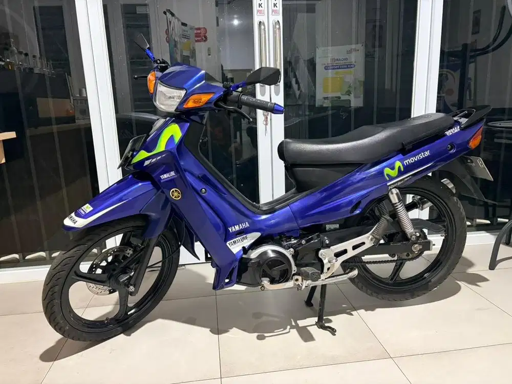 YAMAHA FIZR Movistar 2002, full clutch