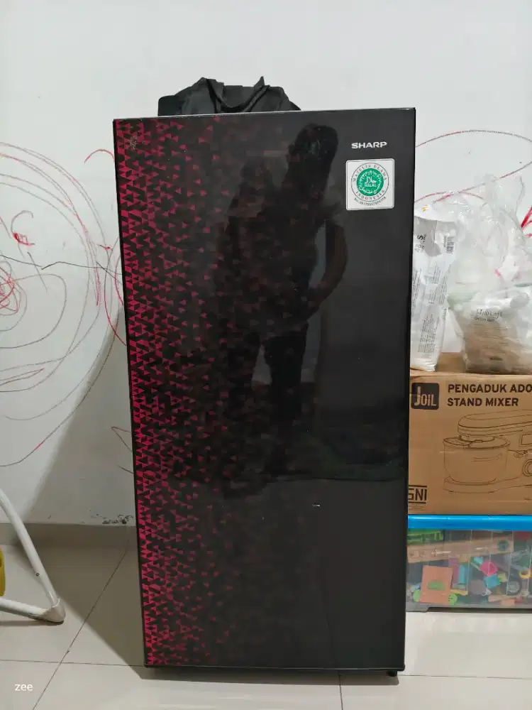 Dijual kulkas Sharp satu pintu