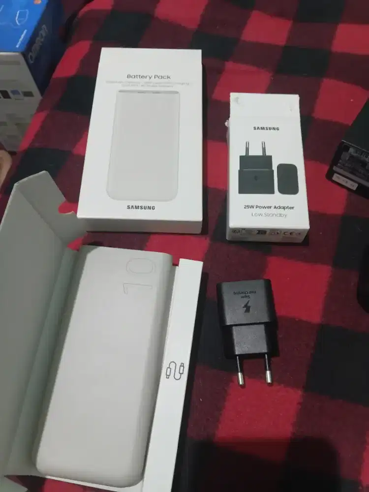 Power bank 10Ah travel adapter 25 type c