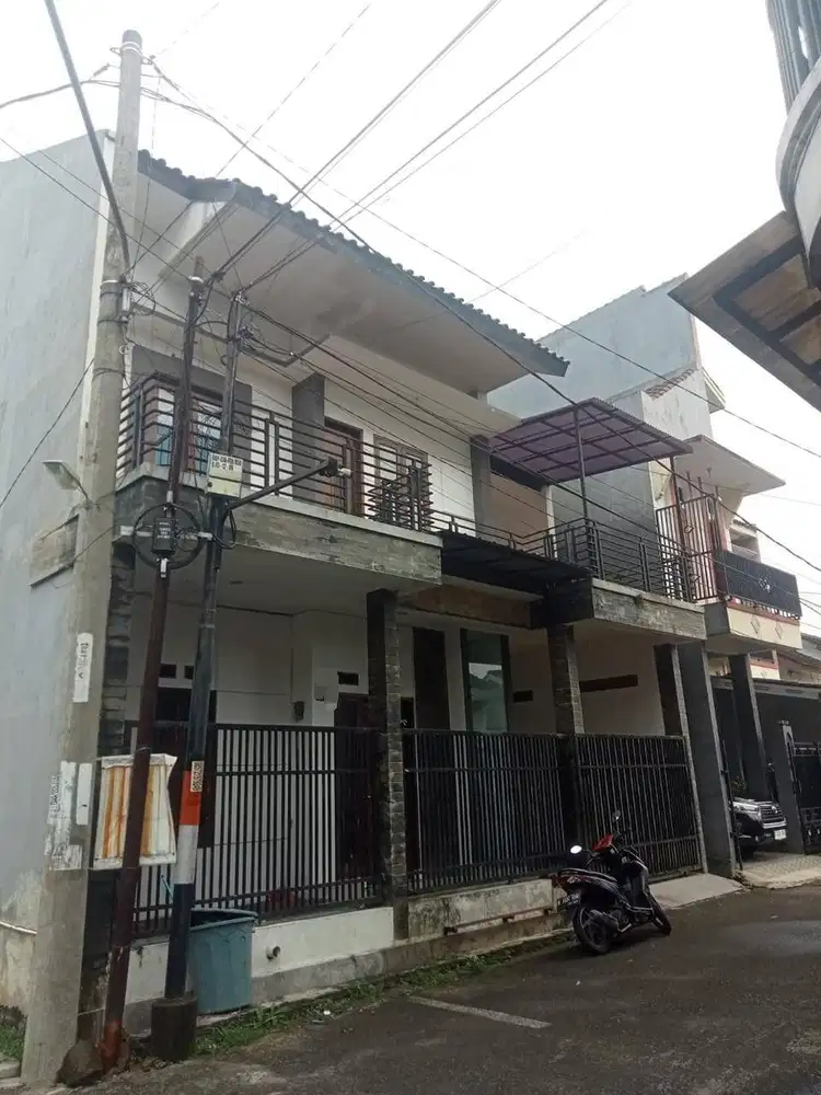 Rumah Nyaman Strategis di Permata Buah Batu Bandung