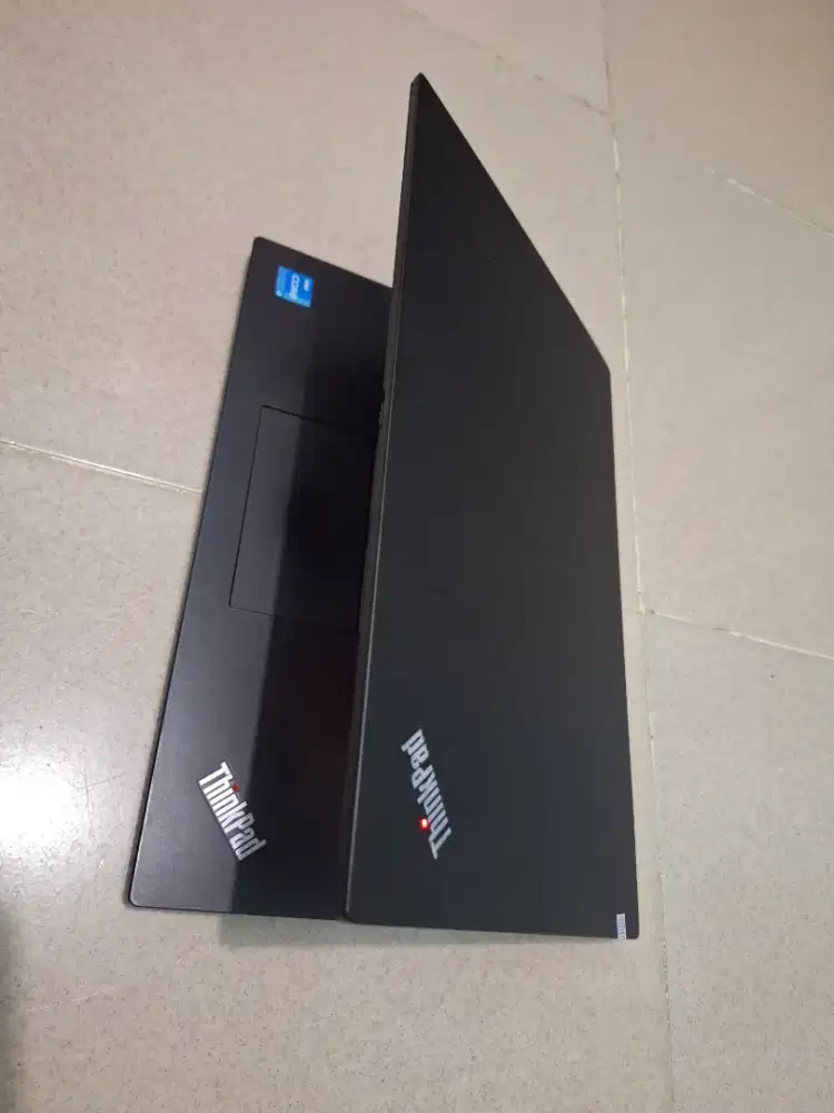 Bismillah dijual laptop lenovo slim core i3gen11 ram 8gb siap pakai