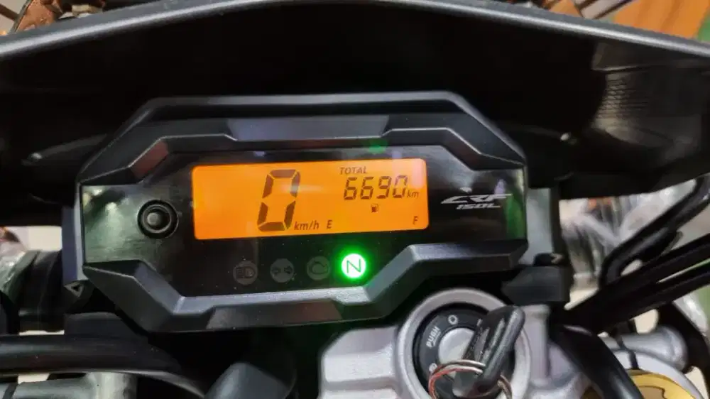 UD ENY MOTOR - Honda CRF 150 thn 2022 istimewah
