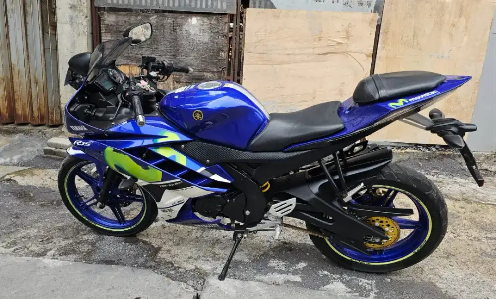 UD ENY MOTOR - Yamaha R15 V2 thn 2015 mulus
