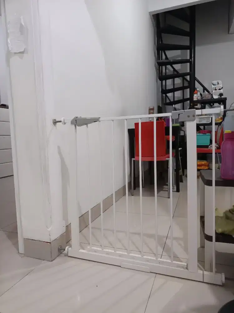 Pagar Bayi Baby Safety Gate