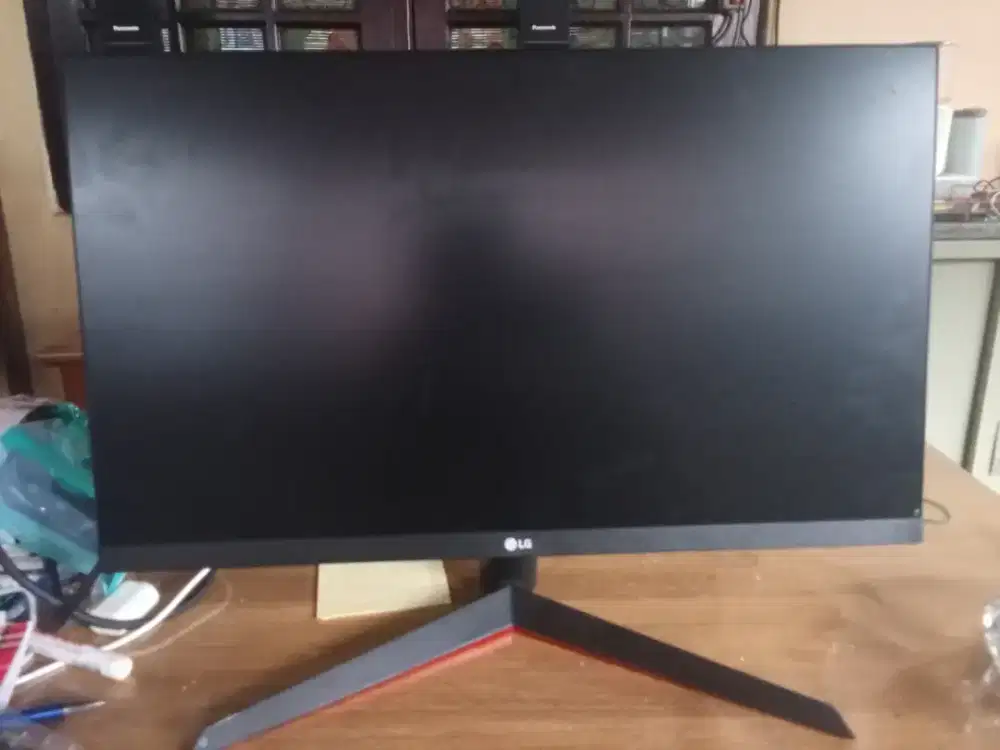 LED LG 24  24MP60G-B, Minus Layar bergaris, COD Cibubur Dsk