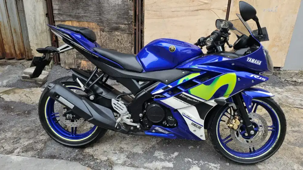 UD ENY MOTOR - Yamaha R15 V2 thn 2015 fresh