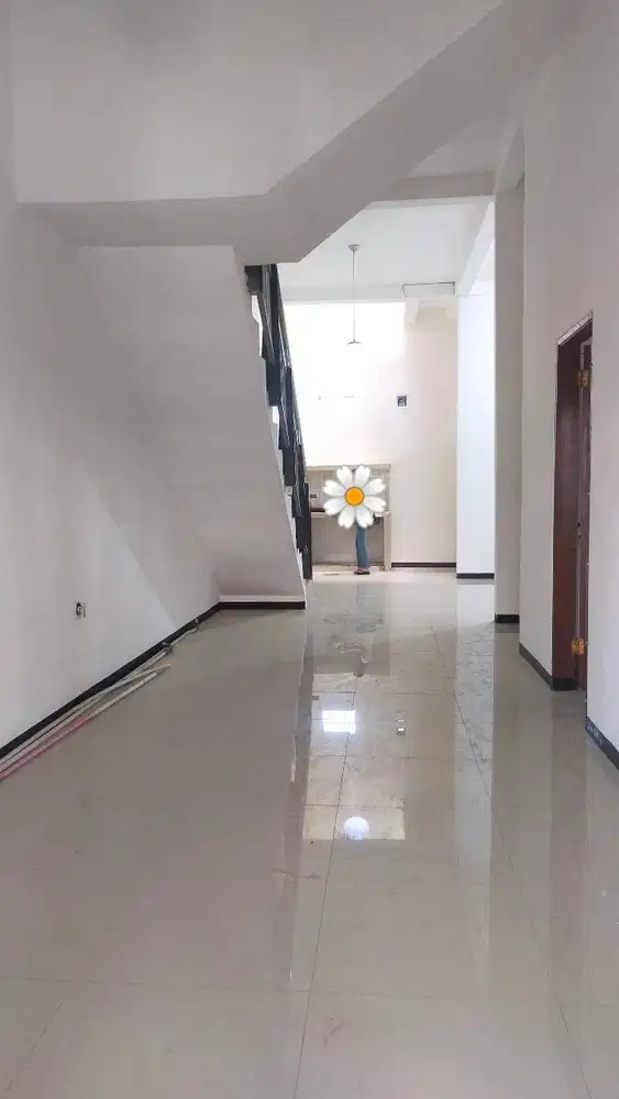 Rumah Minimalis Siap Huni di Taman Kopo Indah 3