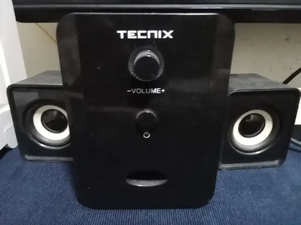 Speaker PC merek TECNIX