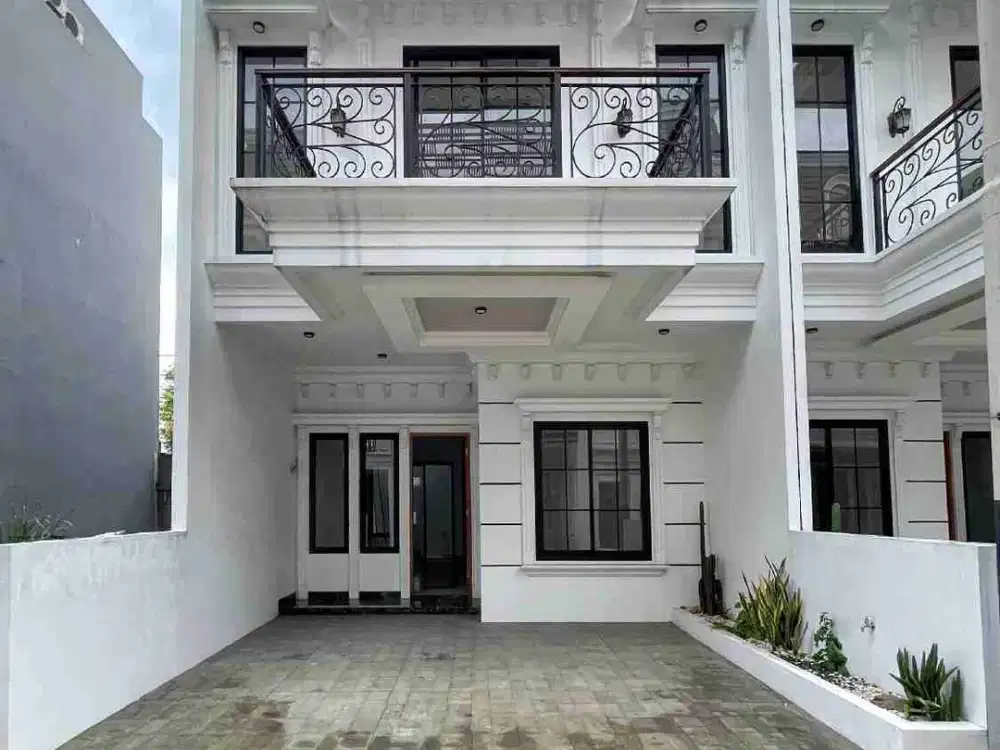 Rumah Mewah Dalam Townhouse Akses 2Mobil Dijakarta Selatan Jagakarsa