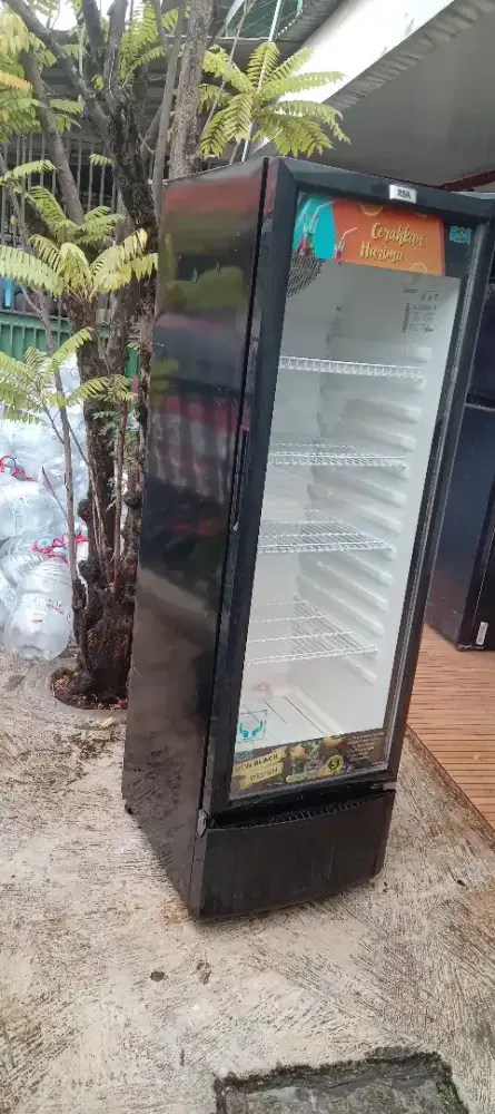 Ready stock showcase merek RSA 4 rak