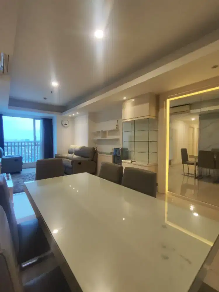 Sewa Unit HOEK 3 BR Furnish 
APRT CASAGRANDE RESIDENCES Tebet Jaksel
