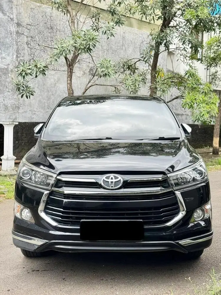 Innova Venturer Diesel 2.4 Istimewa tgn1 KM 60RB baru dijamin suka !