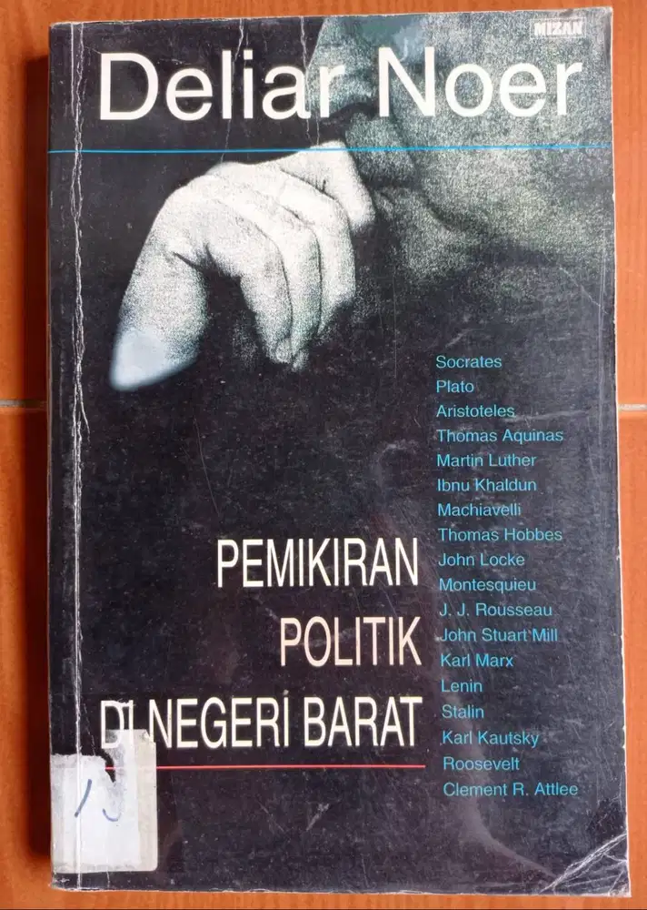 PEMIKIRAN POLITIK DI NEGERI BARAT: DARI SOCRATES HINGGA KARL MARX