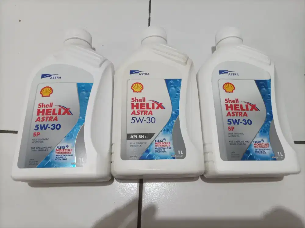 Oli Shell Hellix Astra 5W-30 fully synteric