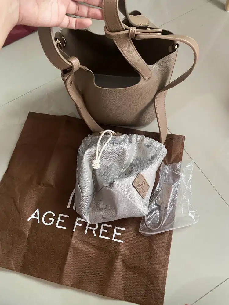 ￼AGE FREE Jennie Bag Bucket Bag