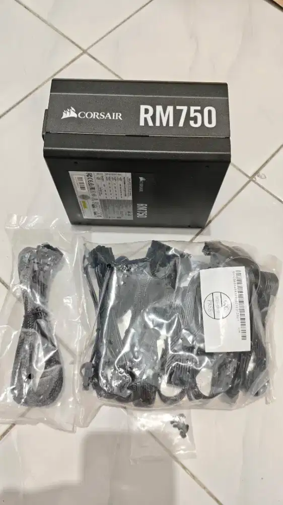 Power supply corsair 750 watt istimewa