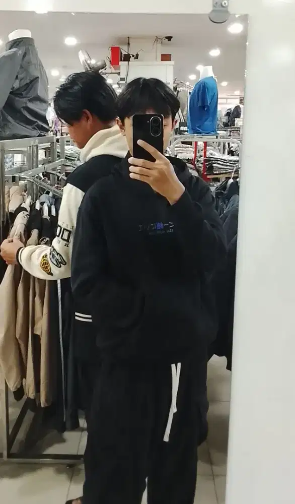 Gen Z 2008 (mencari pekerjaan)