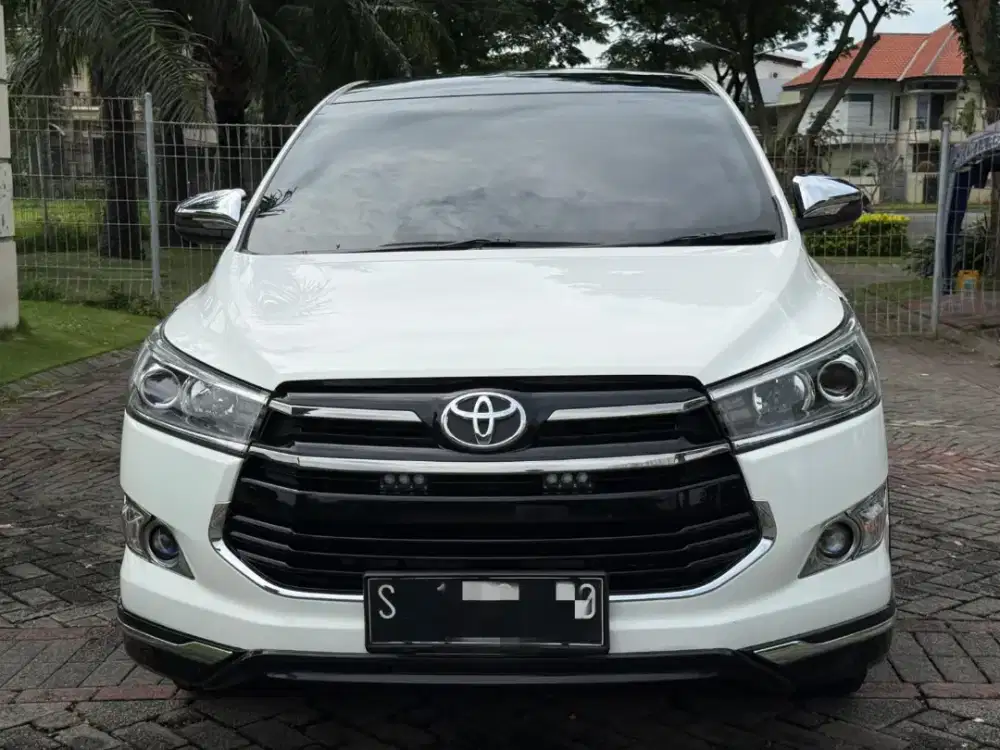 Toyota Innova V Diesel 2018 Matic Putih Favorit
