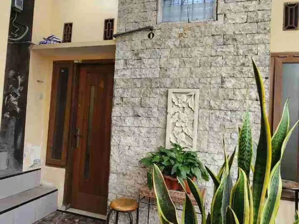 Dijual Villa /Rumah Kost Kota Batu